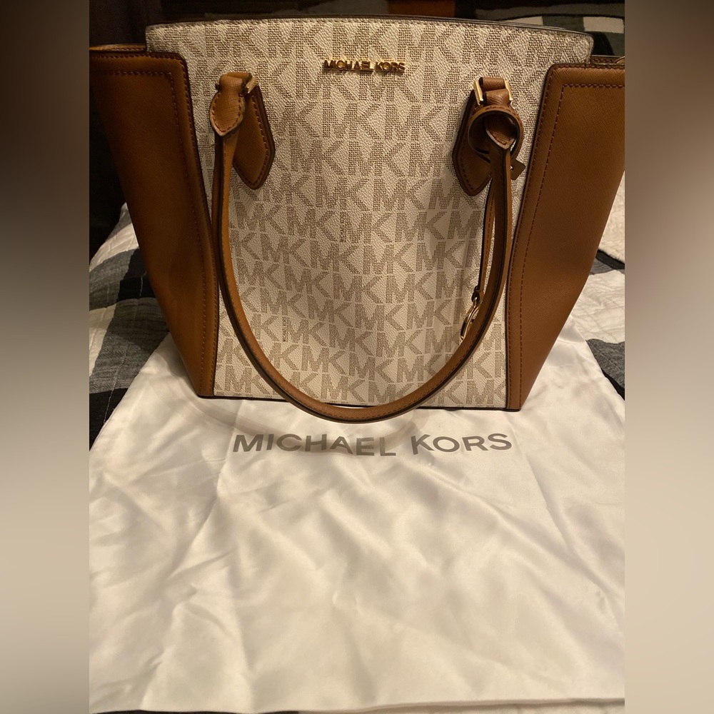 MK Tote purse! 👜